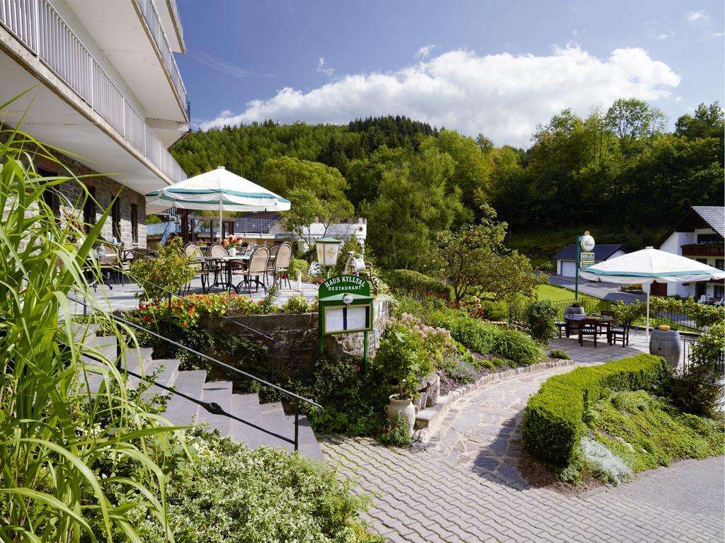 Hotel Haus Kylltal Zendscheid ภายนอก รูปภาพ