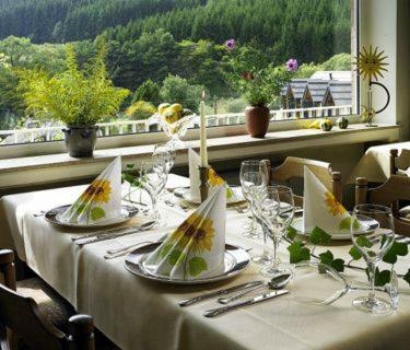 Hotel Haus Kylltal Zendscheid ภายนอก รูปภาพ